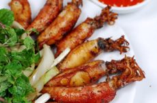Trang trí và thưởng thức món ăn