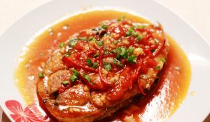 Cách nấu cá thu sốt cà chua thơm ngon đúng điệu